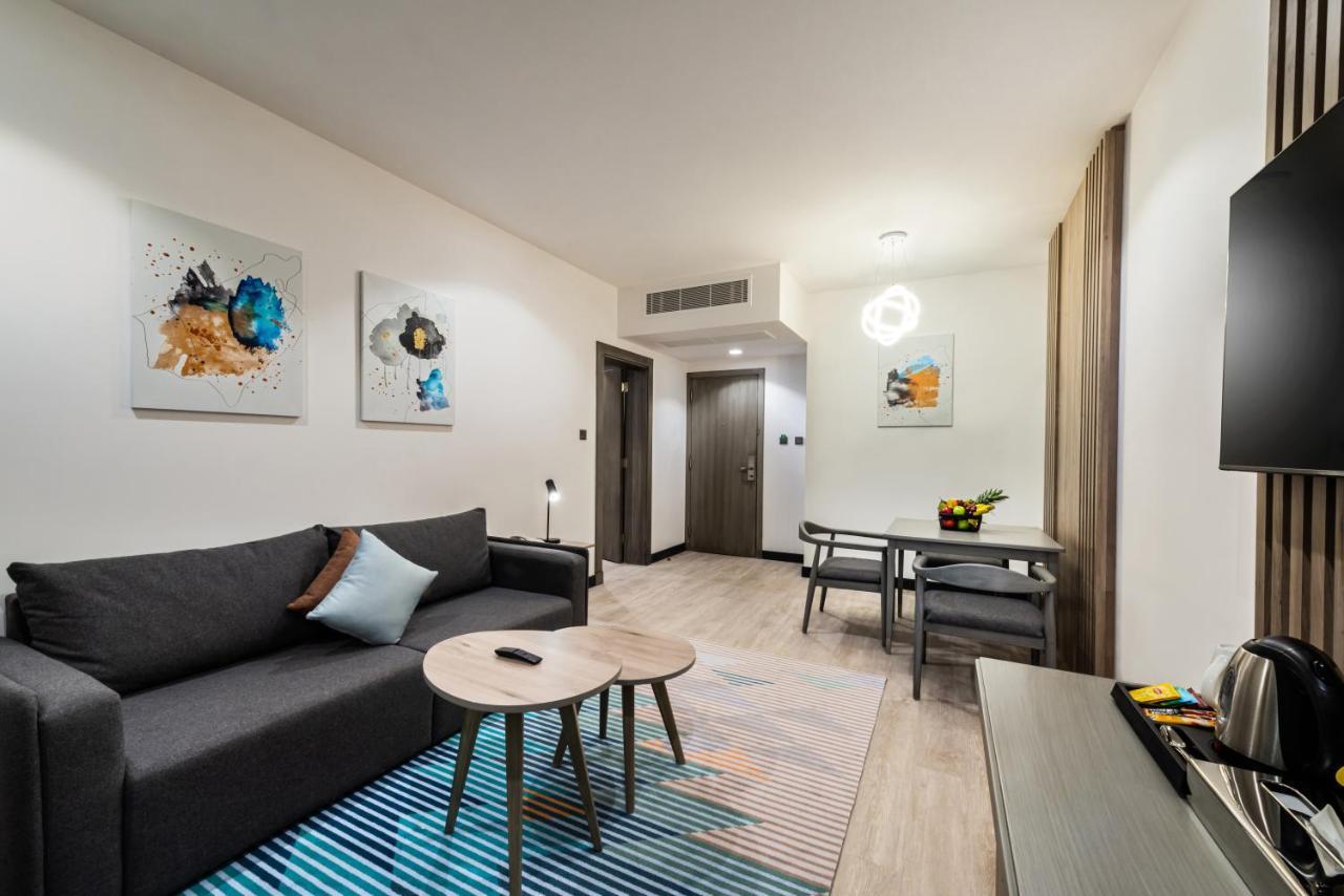 Holiday Inn Riyadh Al Qasr By Ihg Экстерьер фото