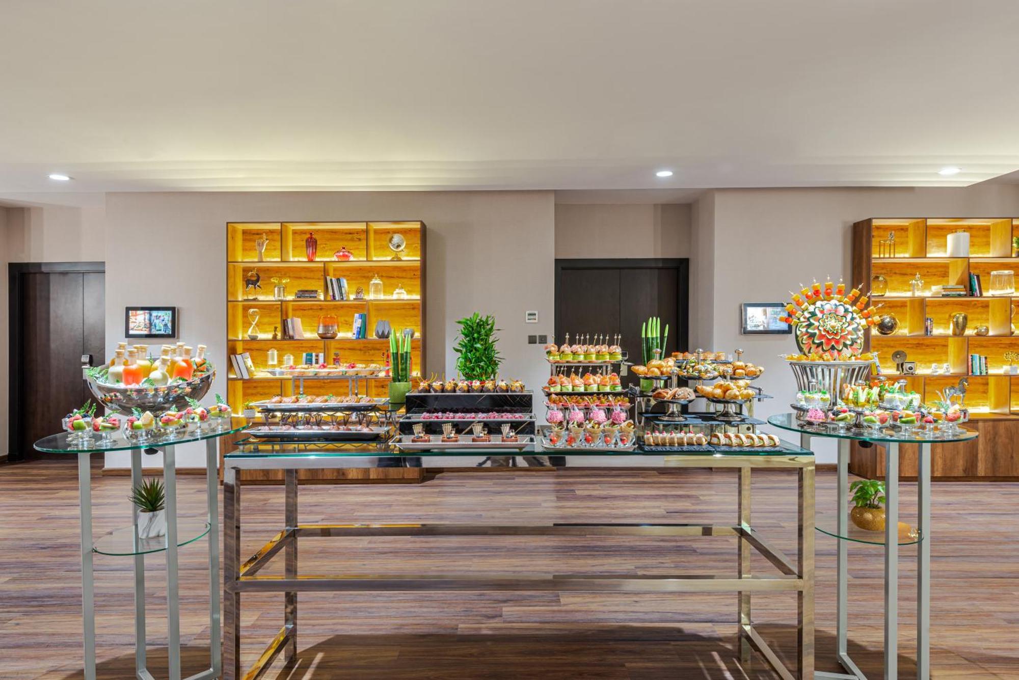 Holiday Inn Riyadh Al Qasr By Ihg Экстерьер фото