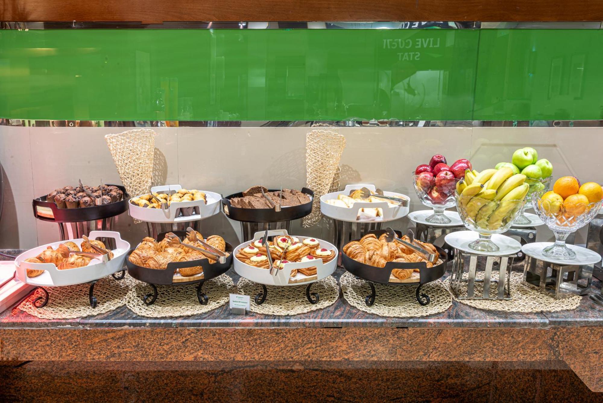 Holiday Inn Riyadh Al Qasr By Ihg Экстерьер фото