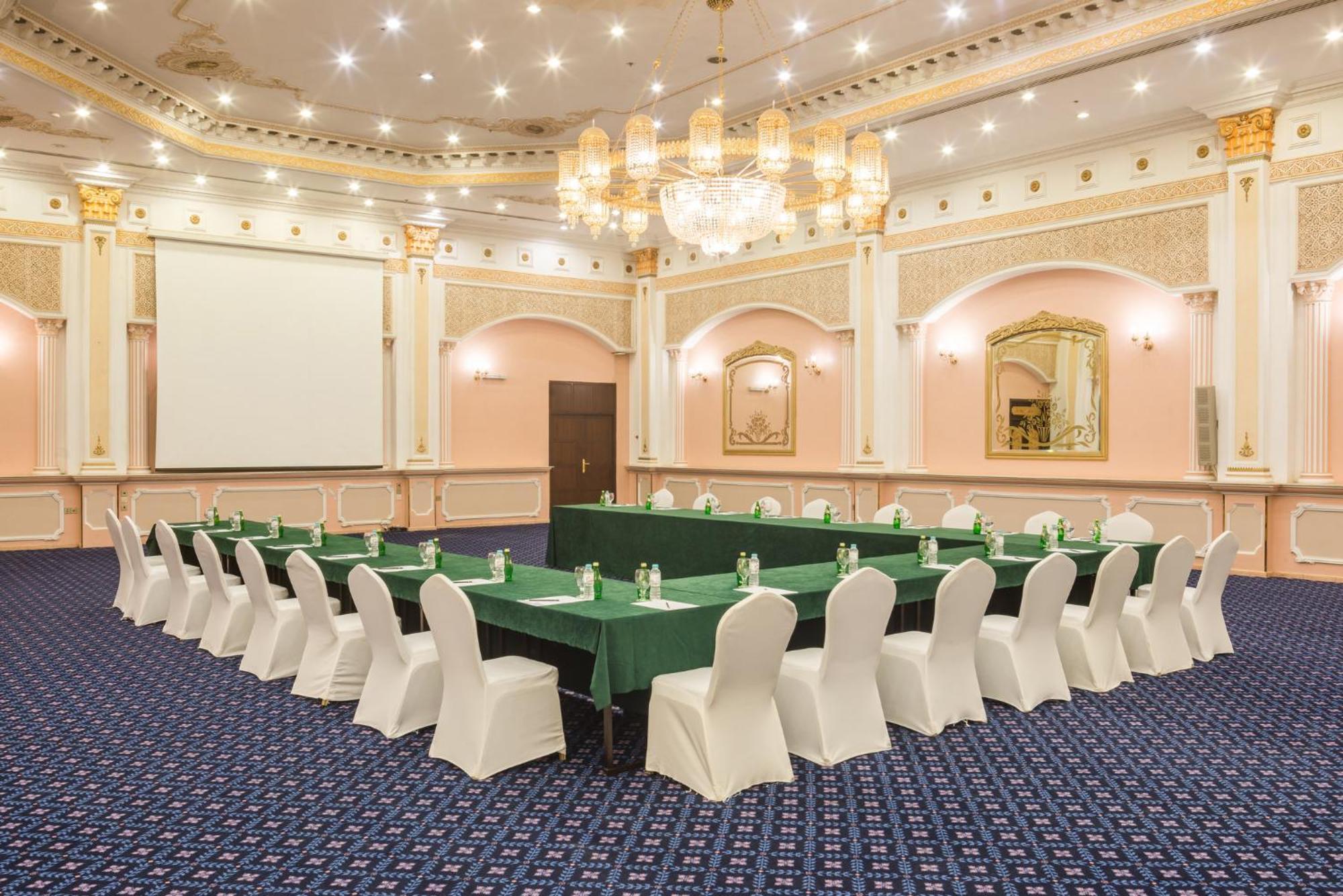 Holiday Inn Riyadh Al Qasr By Ihg Экстерьер фото